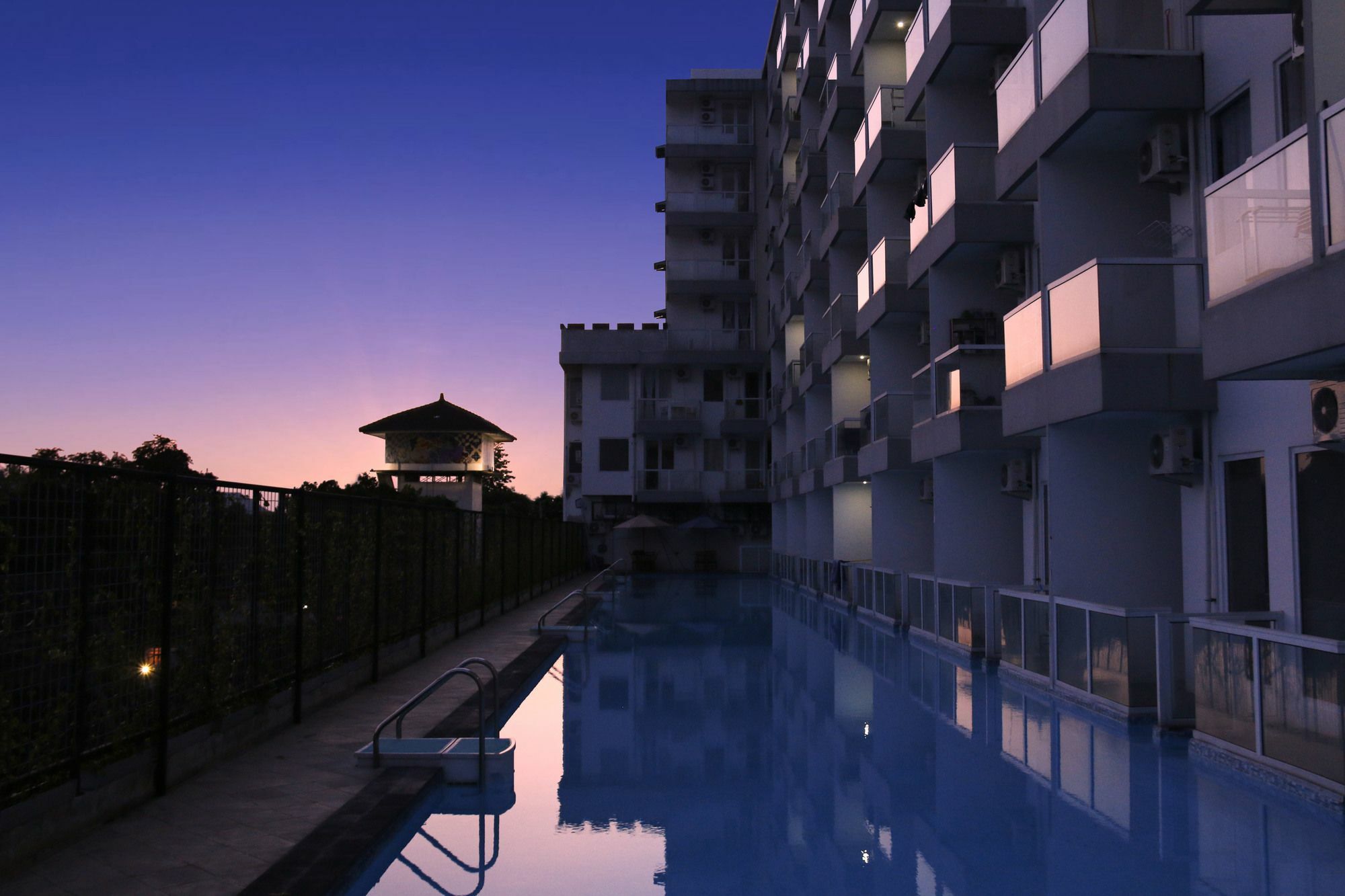 Indoluxe Rent Apartment Maguwo Exterior photo