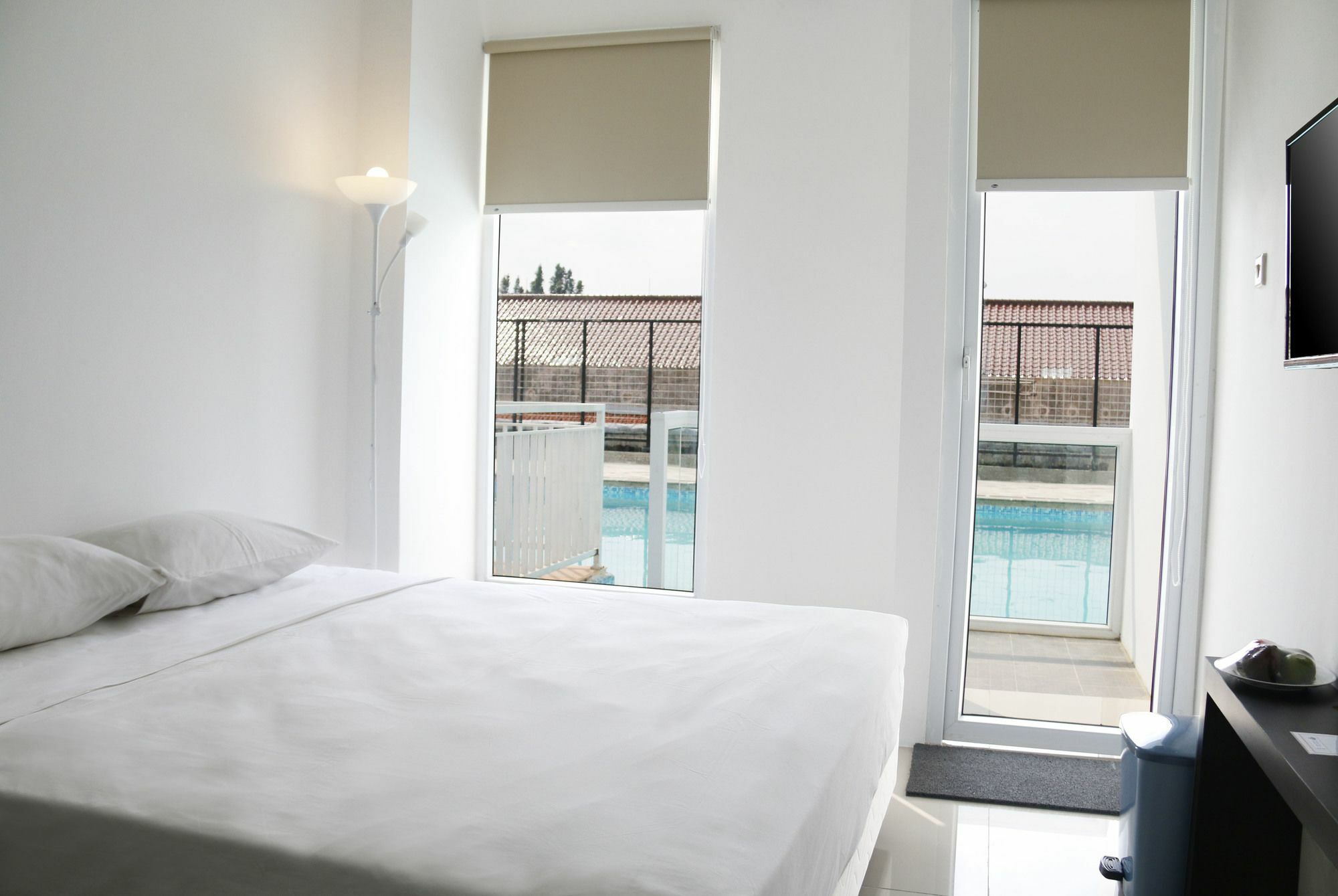 Indoluxe Rent Apartment Maguwo Exterior photo